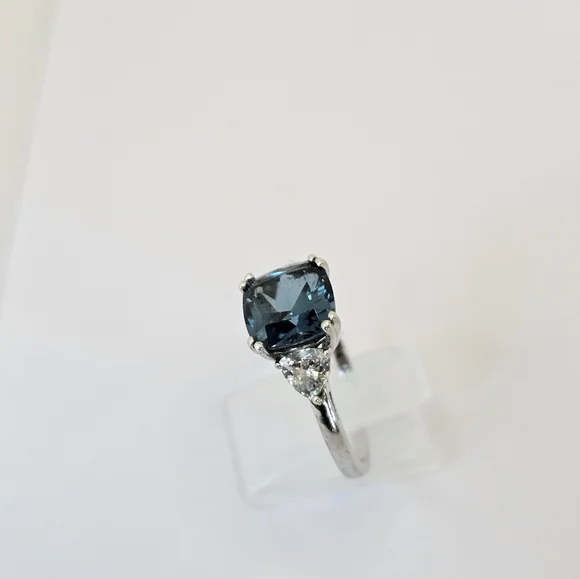 Genuine London Blue & White Topaz Ring in Rhodium Over Sterling Silver Sz 9.5! - Picture 3 of 6